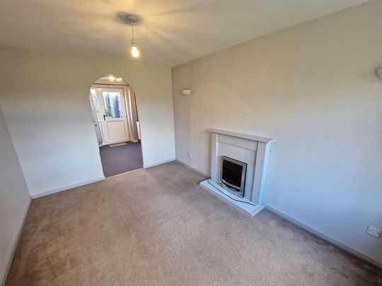 2 bedroom end of terrace house to rent - Photo 1