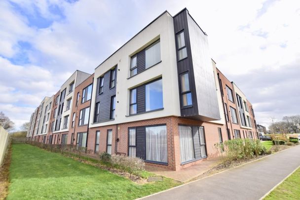 Monticello Way, Coventry - 3 Bedroom Apartment with Ensuite - Photo 1