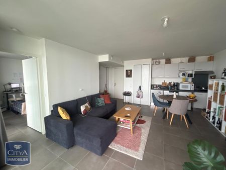 Location Appartement 2 pièces 46m² BORDEAUX 33800 - Photo 2