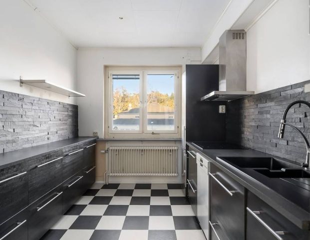 Nynäsvägen 17A - Photo 1