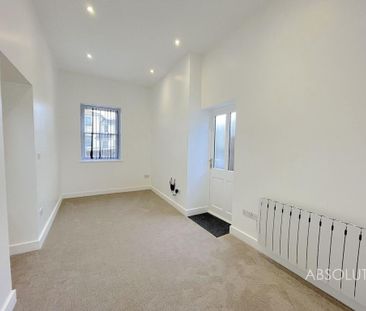 1 bedroom ground floor flat to rent - Photo 1