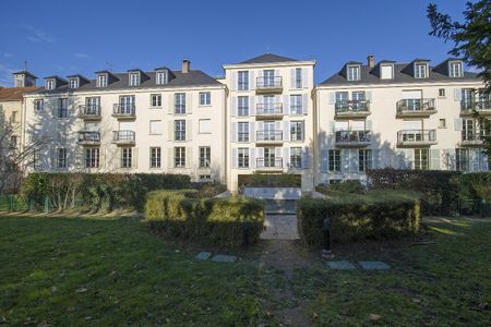 location Appartement T5 DE 110.6m² À VERSAILLES - Photo 5