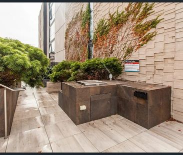 Furnished 1 Bedroom + Study - Photo 2