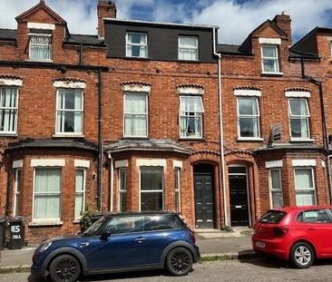 Flat 1-83 Wellesley Avenue, BT96DH, Belfast - Photo 1