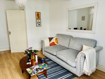 Room in a Shared Flat, Hereford Road, W2 - Photo 5