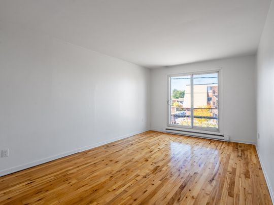 22 Boul. St-Elzear O., #6 - Photo 1