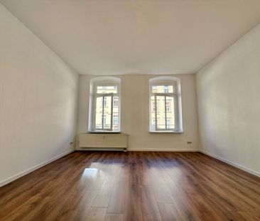 Chemnitz• Bernsdorf • 2 Zimmer • mit Balkon • Tageslichtbad • Stell... - Foto 1