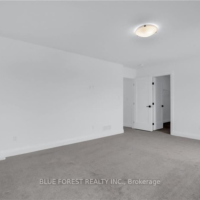 For Lease - 29 Poole Crescent, Middlesex Centre, Ontario - Photo 1