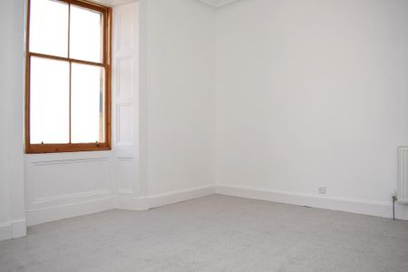 5 bedroom flat to rent - Photo 3