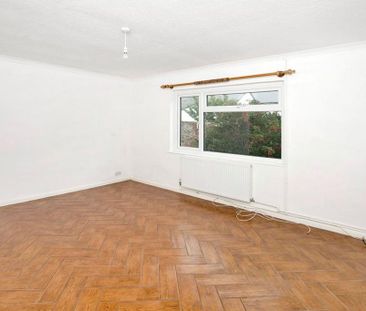 4 bedroom detached house to rent - Photo 4