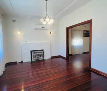 Only a 6 Month Lease on Offer! - Photo 1