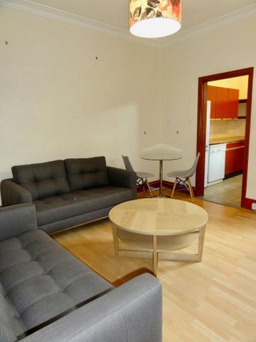 4 bedroom house to rent - Photo 2