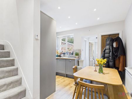 2 bedroom terraced house to rent - Photo 2