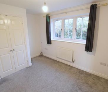 3 bedroom townhouse to rent - Photo 2