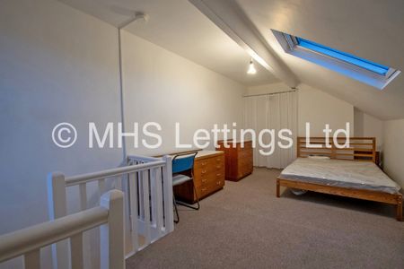 2 Bedroom End Terraced House for rent in Pennington Grove - Photo 4