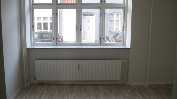 2 værelses – Jens Benzons Gade 52, st. tv. – Odense C - Foto 1