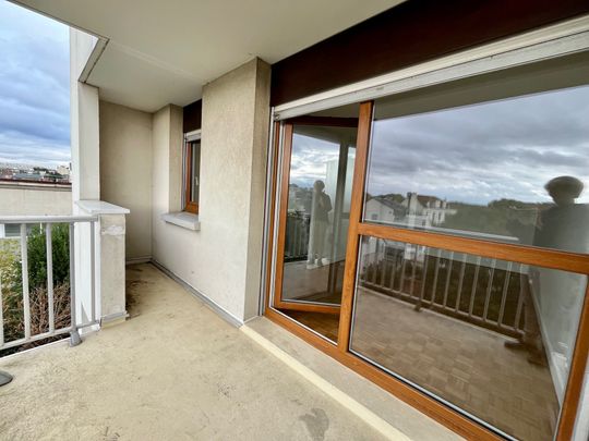 Saint Maur Créteil studio avec balcon et parking - Photo 1