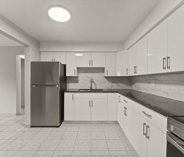 For Lease - 1160 HOWARD Unit# 101, Windsor, Ontario - Photo 1