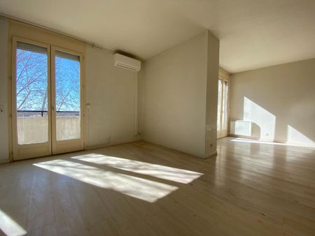 Location Appartement 3 pièces 63m² AVIGNON 84000 - Photo 4
