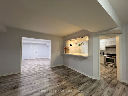 For Lease - 30 Paddington Place, Vaughan, Ontario - Photo 3