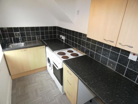 1 bedroom flat to rent - Photo 2