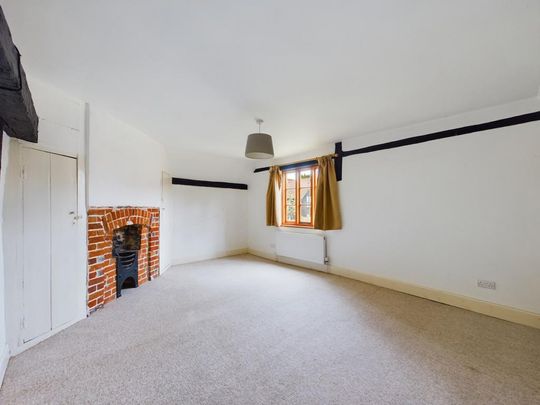 4 bedroom detached house to rent - Photo 1