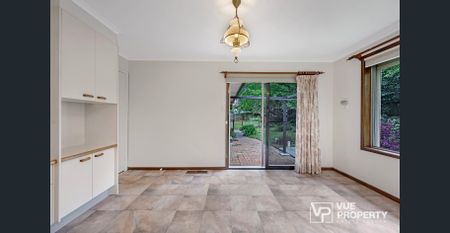 Expansive family home with dual living potential - Photo 5