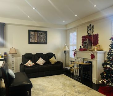 For Lease - 571 Sixteen Mile Drive, Oakville, Ontario - Photo 2