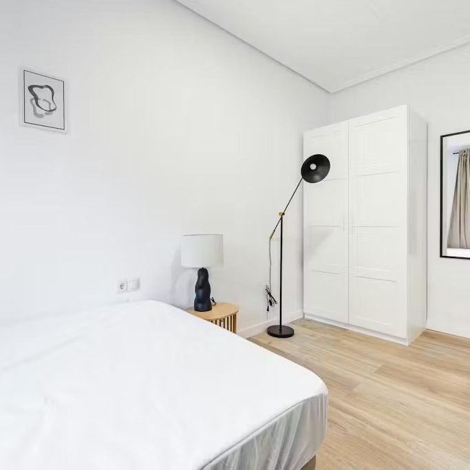 Carrer dels Sants Just i Pastor, Valencia, Valencian Community 46021 - Foto 1