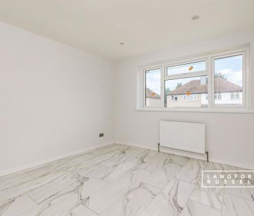 3 bedroom semi-detached house to rent - Photo 4