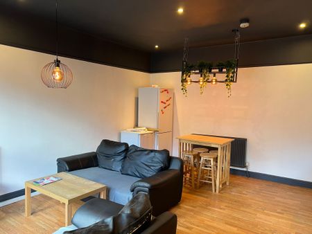 4 Bed - 10 Mayville Place, Hyde Park, Leeds - LS6 1NE - Student - Photo 4