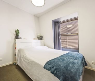 Stylish Inner-City Living in the Heart of Fortitude Valley - Photo 4