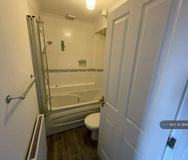 4 bedroom terraced house to rent - Photo 5