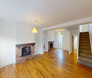 3 bedroom semi-detached house to rent - Photo 3