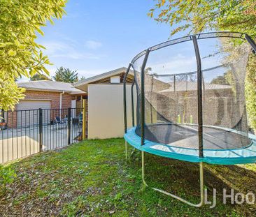 Fantastic 4 Bedroom Ensuite Family Home in Jerrabomberra - Photo 2