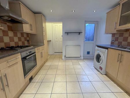 2 bedroom terraced house to rent - Photo 5