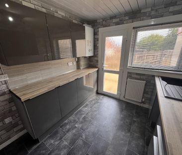 2 bedroom terraced house to rent - Photo 6