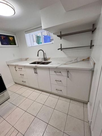 For Lease - 77 Highland Park Boulevard, Markham, Ontario - Photo 2
