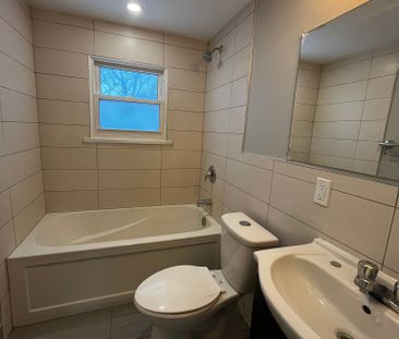 For Lease - 9 Gunn Street Unit# 1, Barrie, Ontario - Photo 6