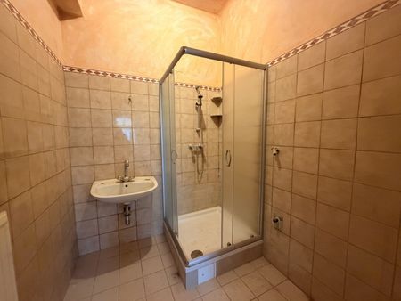 Fenzlgasse - sanierungsbedürftiger 2 Zimmer Altbau mit extra Küche zu vermieten - Photo 5