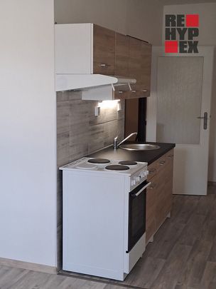 Pronájem bytu 1+kk 28 m² - Photo 1