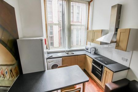 3 bedroom apartment to rent - Photo 4