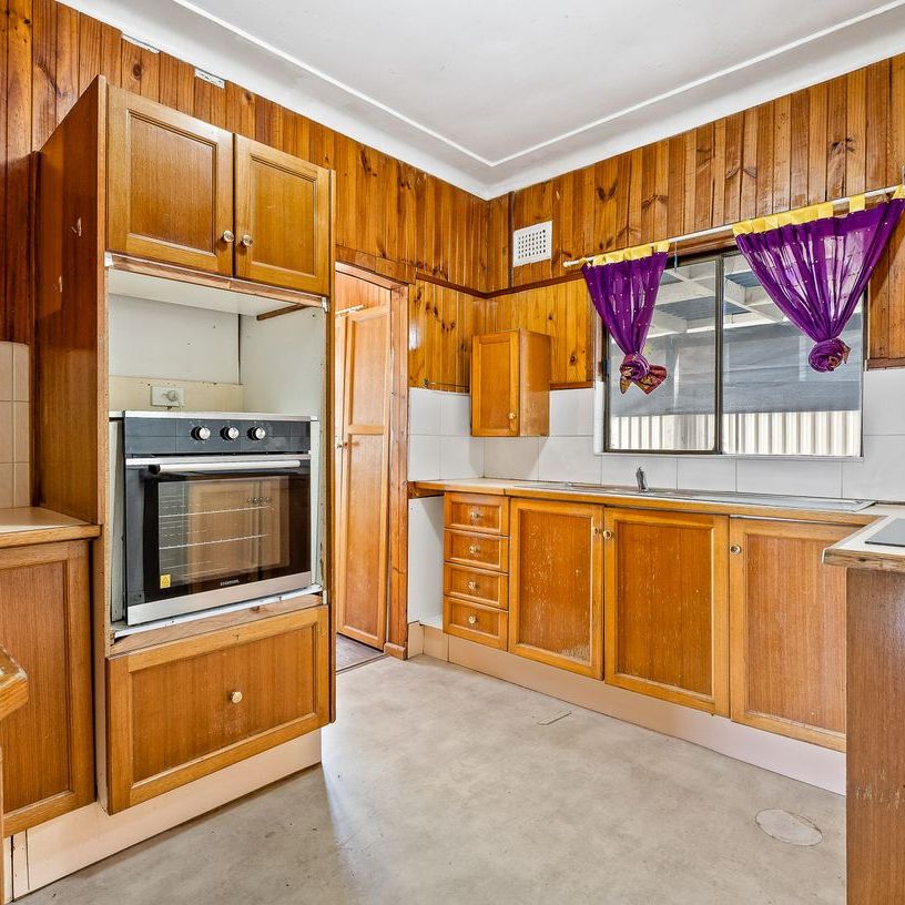 3-Bedroom Home in the Heart of Gymea - Photo 1