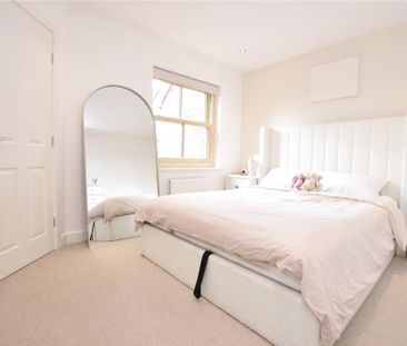 2 bedroom townhouse to rent - Photo 3