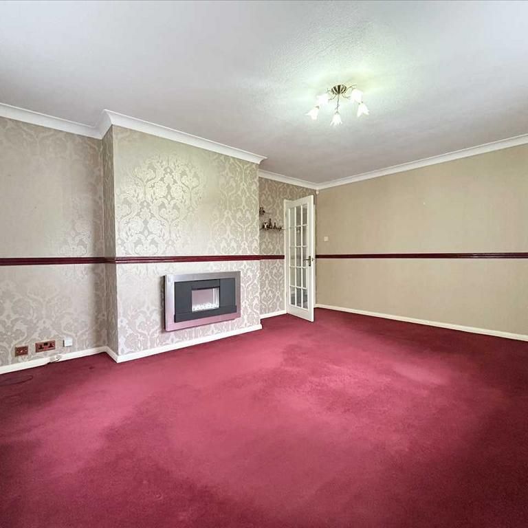 3 bedroom bungalow to rent - Photo 1