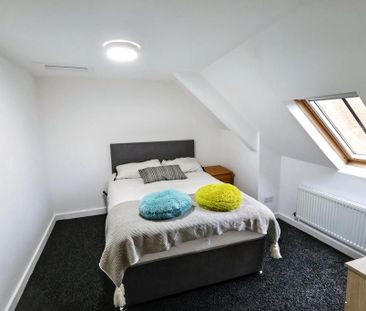 1 bedroom in a house share to rent - Photo 6