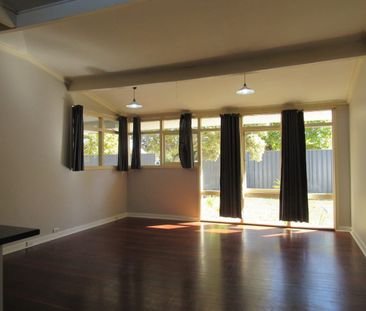 103 Read Street, Rockingham, WA 6168 - Photo 5