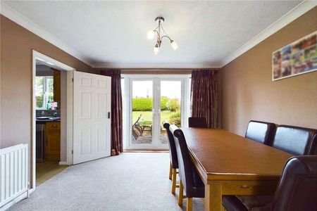 Blewbury Drive, Tilehurst, Reading, Berkshire, RG31 - Photo 5