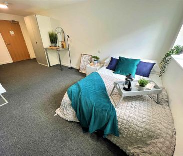 Premier Studio - Photo 6