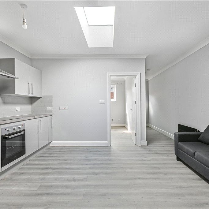 High Street Colliers Wood, London, SW19 2BT - Photo 1